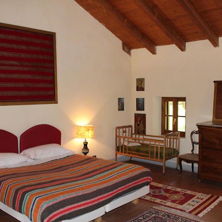 Agriturismo La Rovere Коссано-Бельбо Экстерьер фото