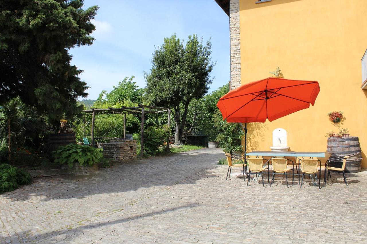 Agriturismo La Rovere Коссано-Бельбо Экстерьер фото